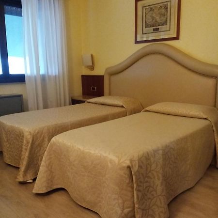Hotel City Legnano Exterior photo
