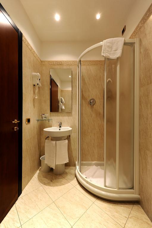 Hotel City Legnano Room photo