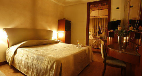 Hotel City Legnano Exterior photo