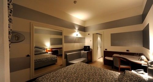 Hotel City Legnano Exterior photo